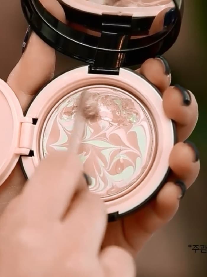 COLOR DEEP Кушон увлажняющий с коллагеном Париж 23 тон бежевый