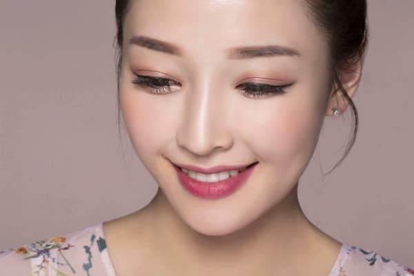 COLOR DEEP VERY MARSALA Тинт-кушон для губ, цвет Марсала роза